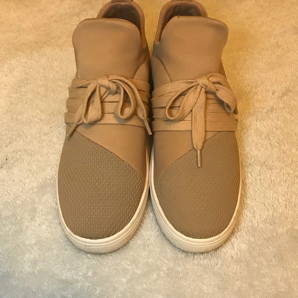 BOGO! Steve Madden Lancers